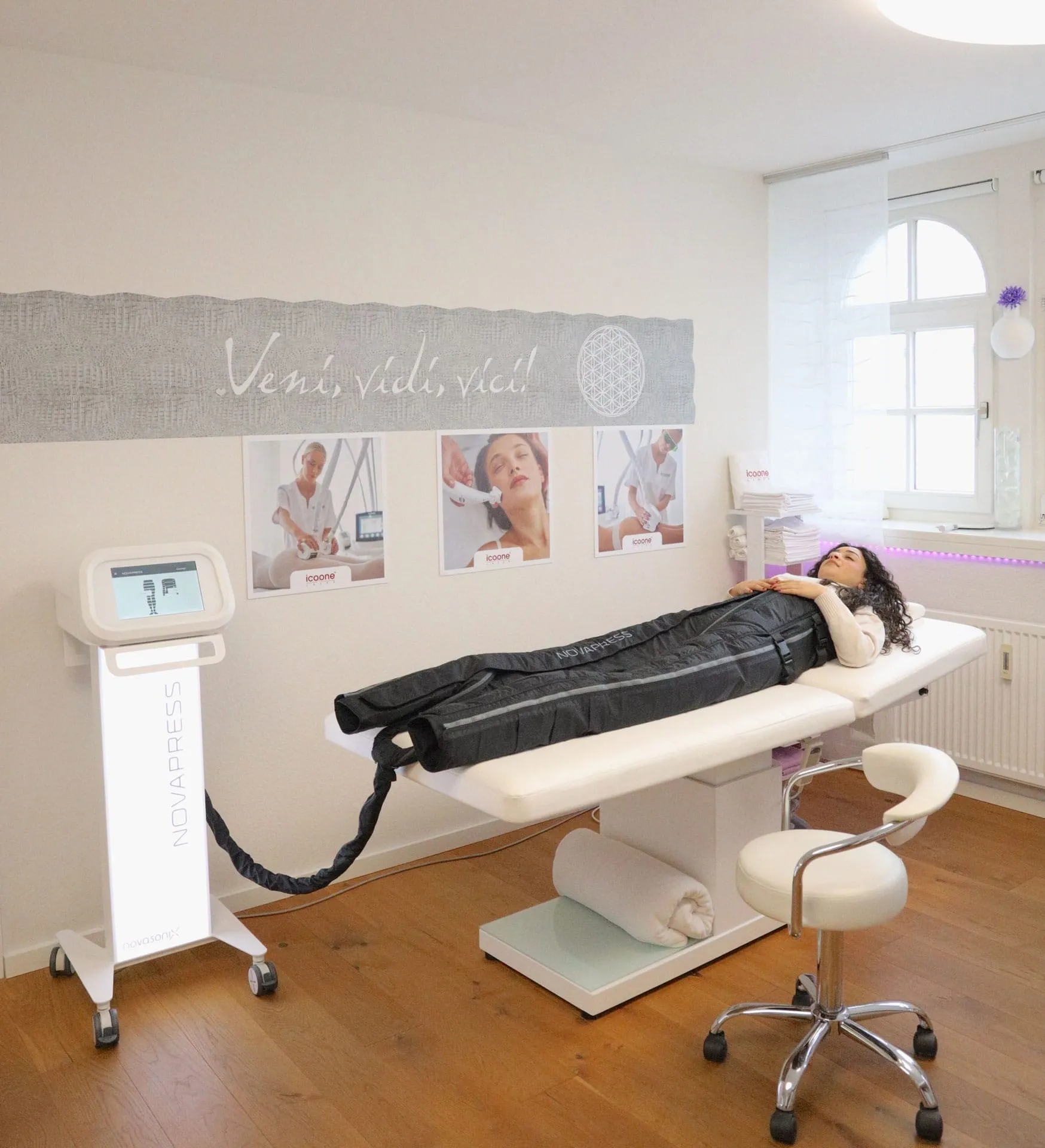 NovaPress Massage bei Coolini